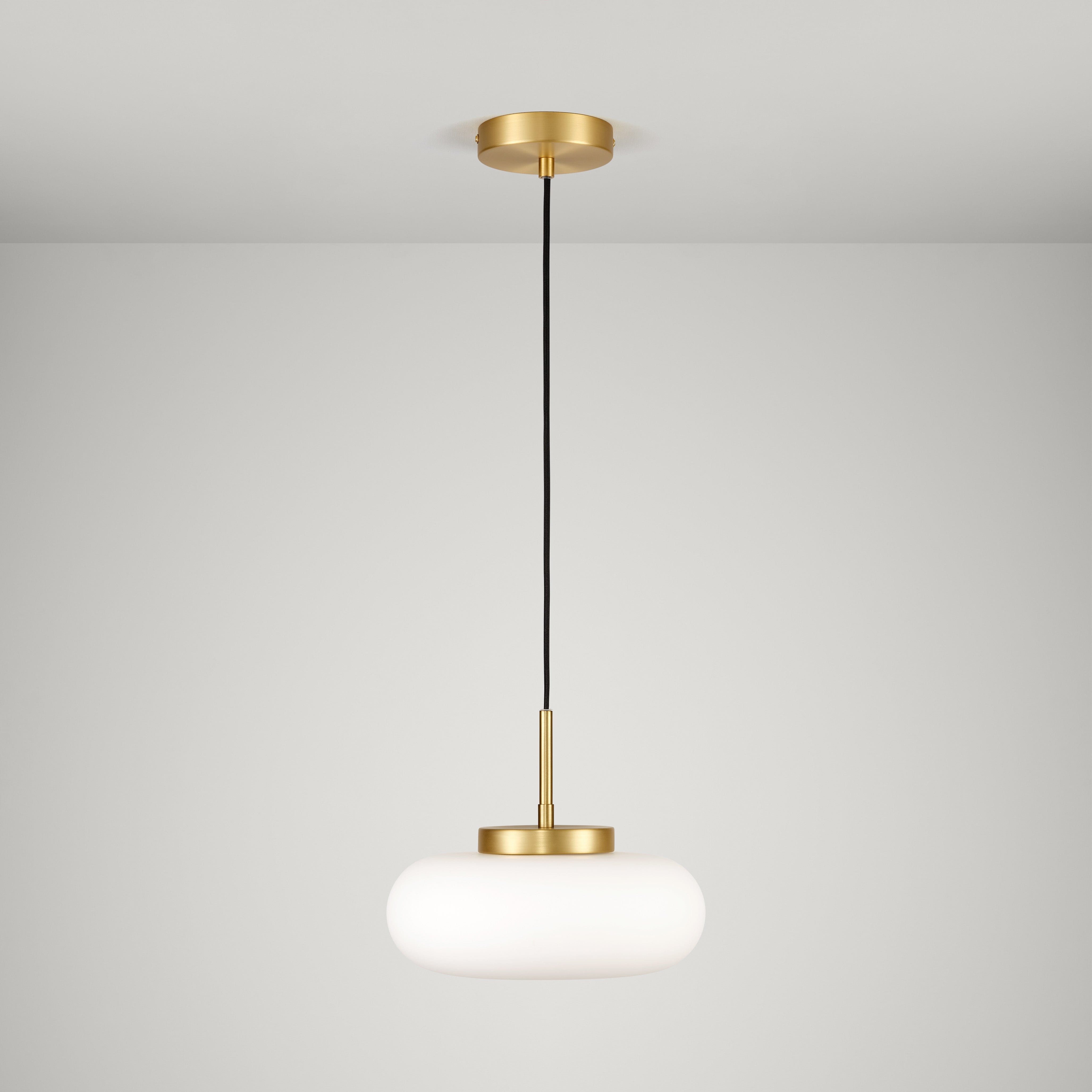 Plank Hardware marin glass pendant light brass 45674461004055