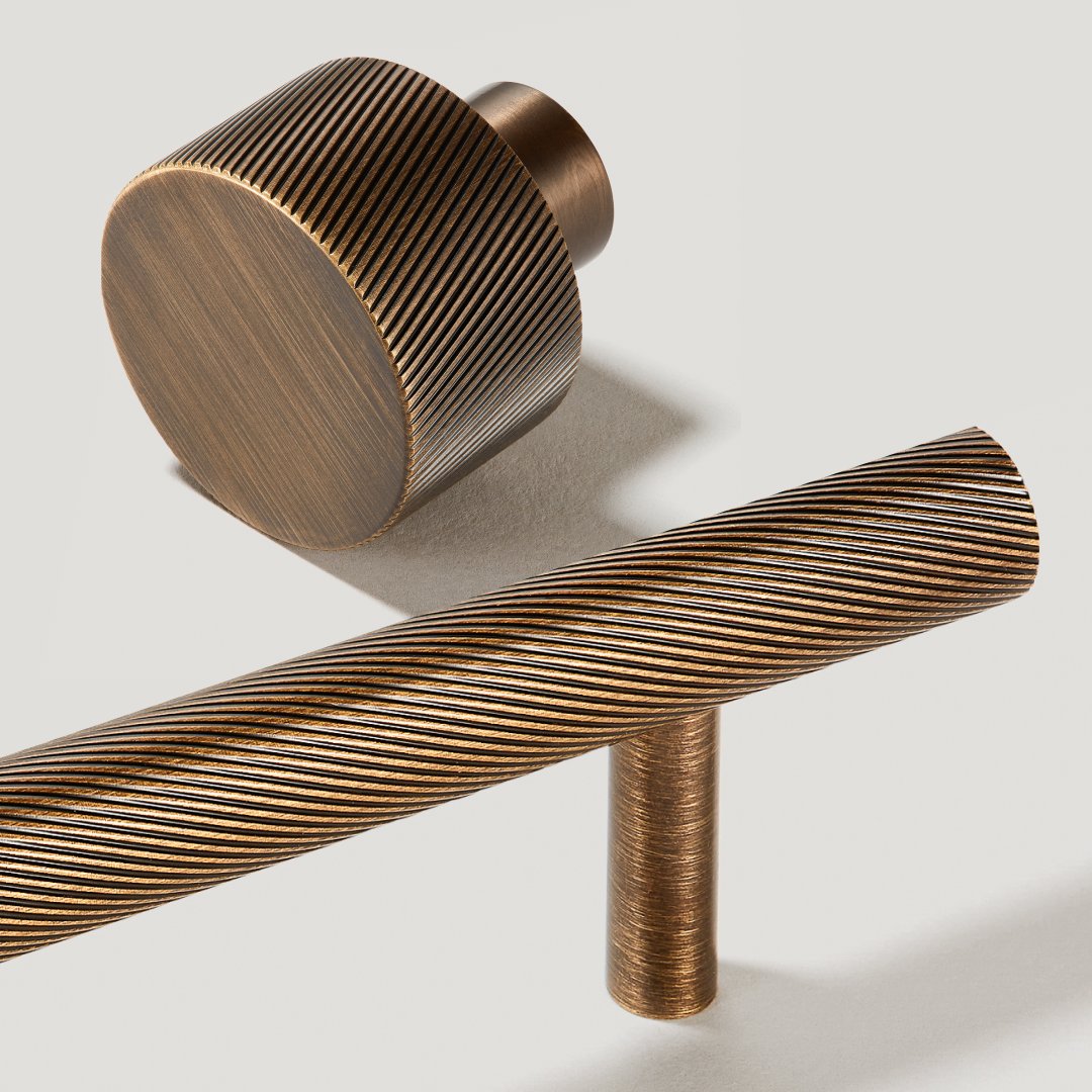 Antique Brass Cabinet Knobs and Pulls