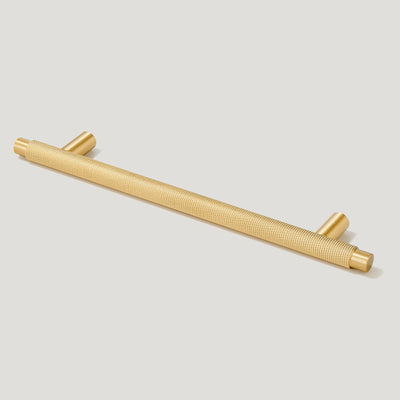 Plank Hardware: Pulls & Cabinet Knobs for furniture hacks and vintage furniture upcycling.
