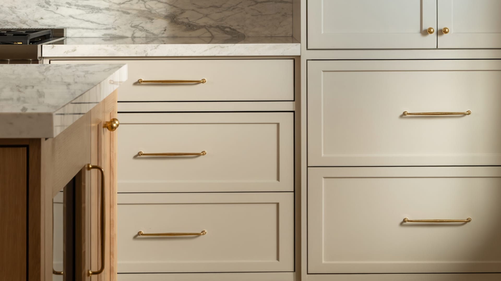 Plank Hardware