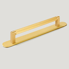 BECKER Grooved D-Bar Pull - Brass