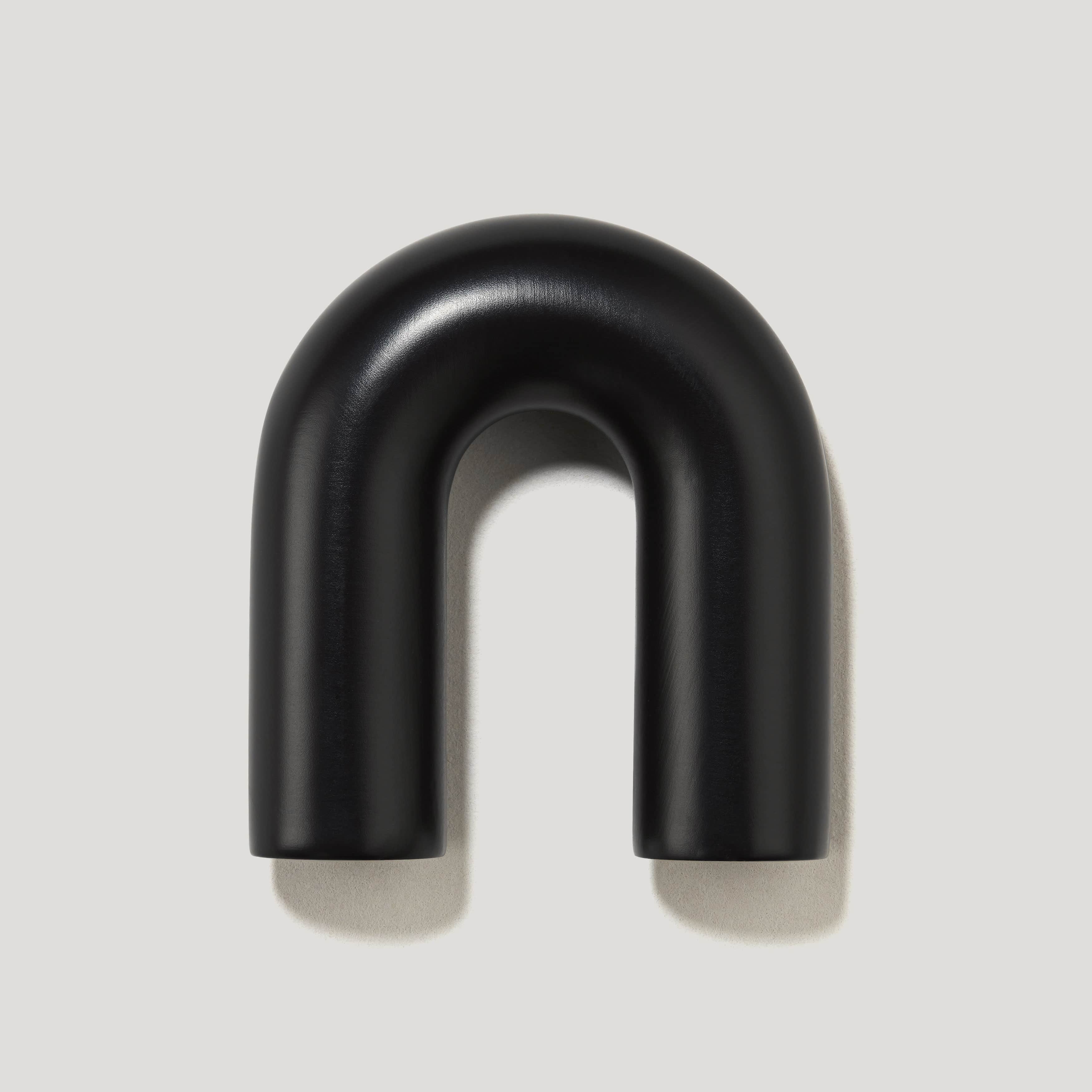 Plank Hardware 1.38'' (0.91'' CC) LINTON Loop Cabinet Ring Pull - Black