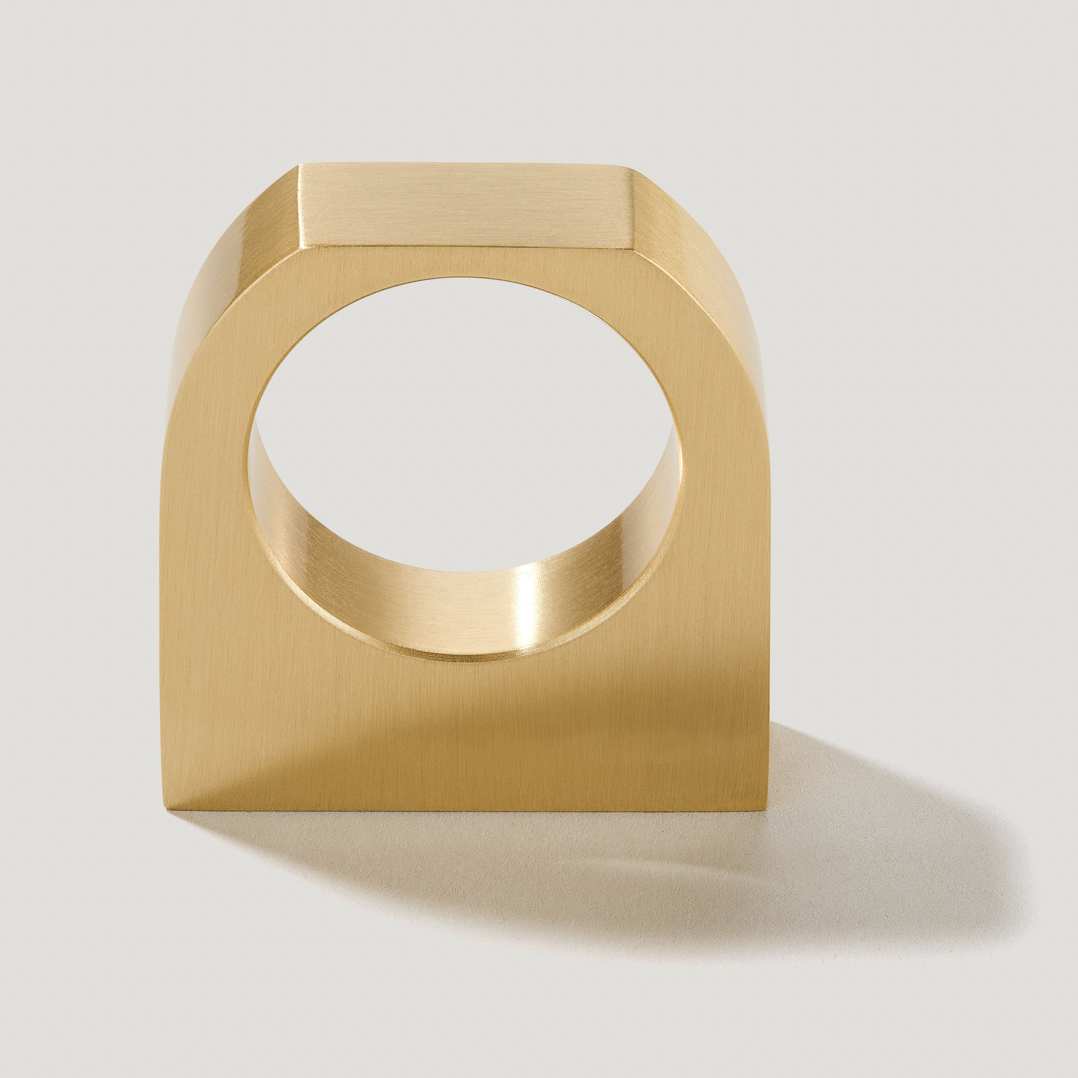 Plank Hardware 1.57'' (1.26'' CC) KNIGHT Cabinet Ring Pull - Brass