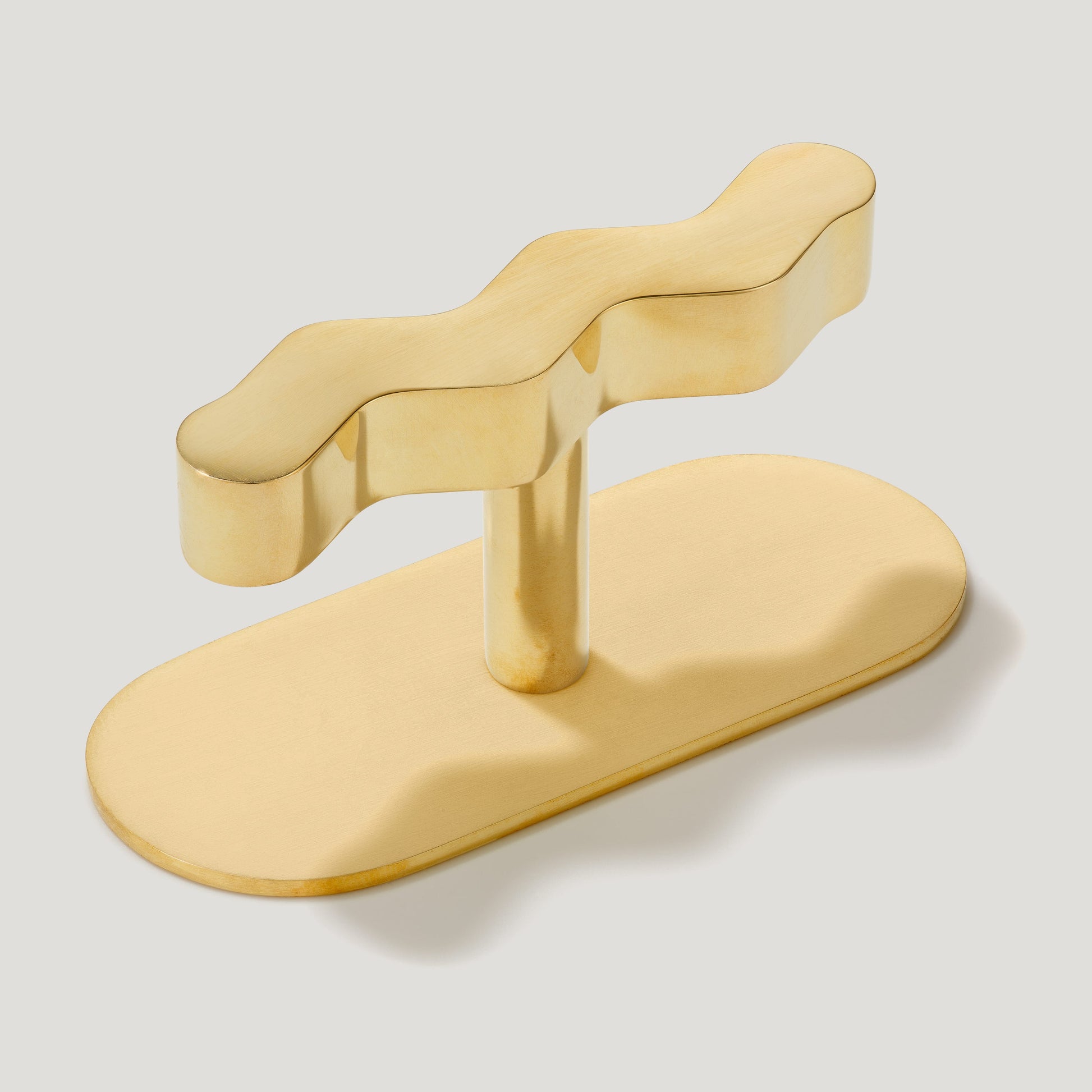 Plank Hardware 2.36" / Pull with Backplate SQUIGGLE Single T Pull - Unlacquered Brass