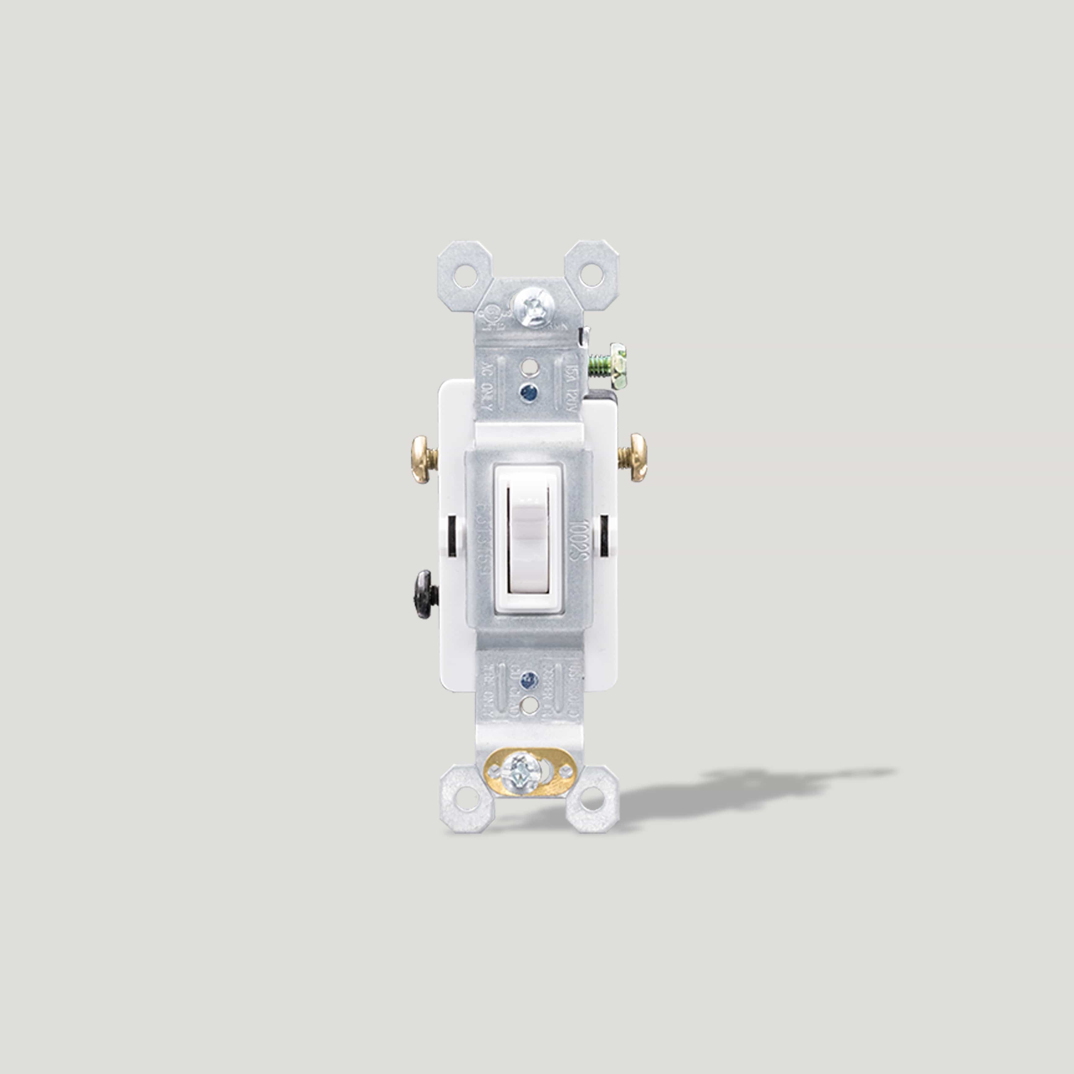 Plank Hardware 3 Way Toggle Switch - White