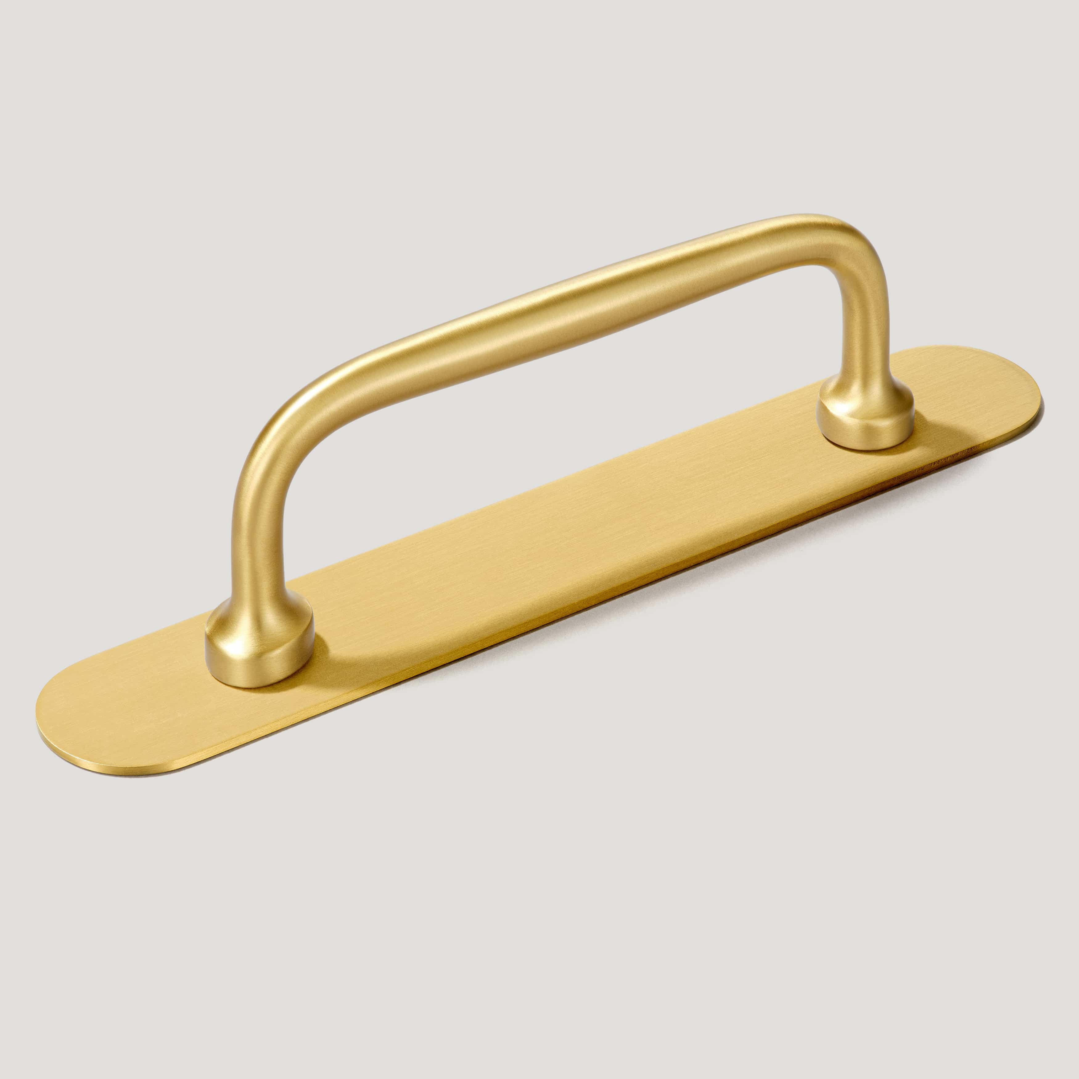 Plank Hardware 4.37" (3.78" CC) / Pull with Backplate GRAYSON Pull - Brass