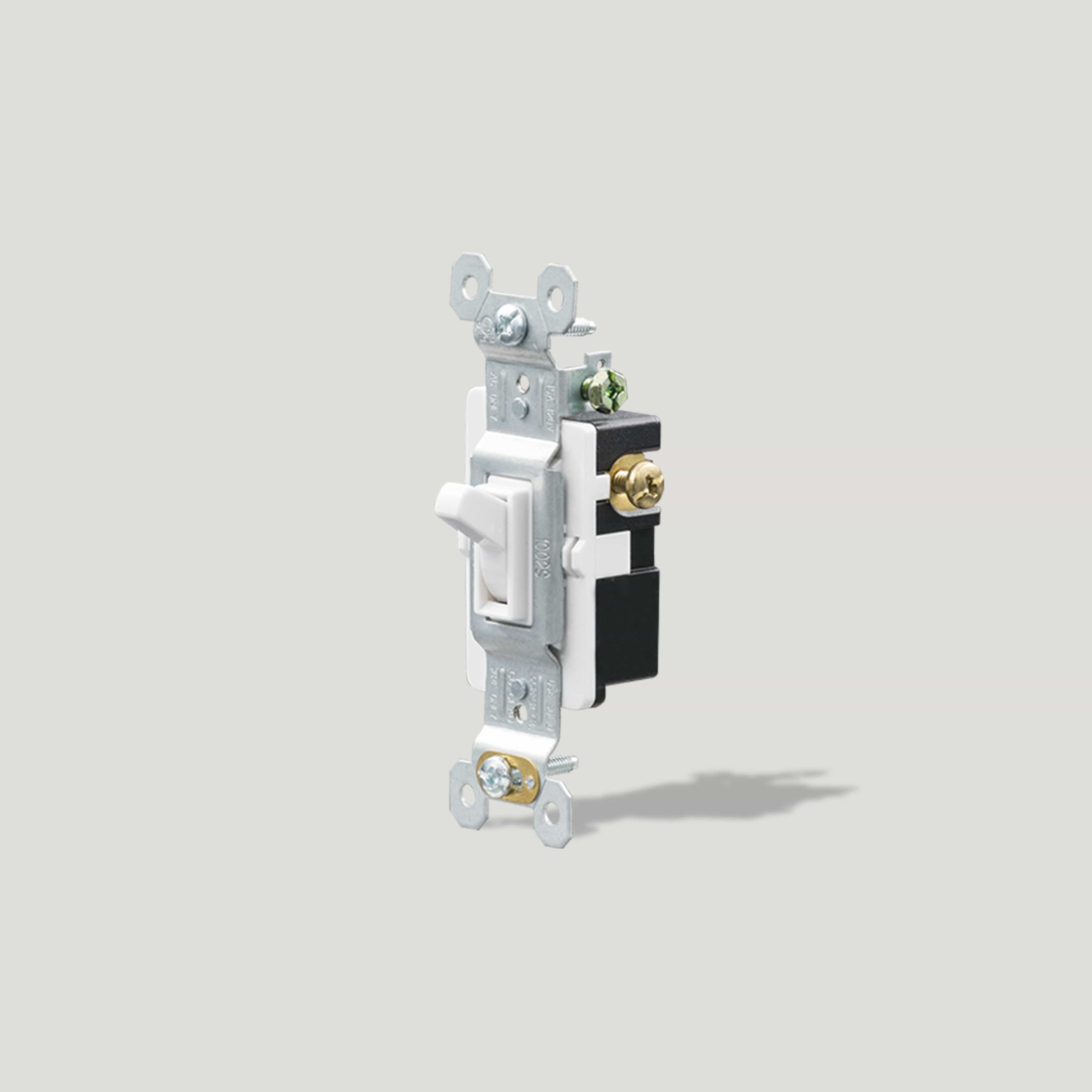 Plank Hardware 4 Way Toggle Switch - White