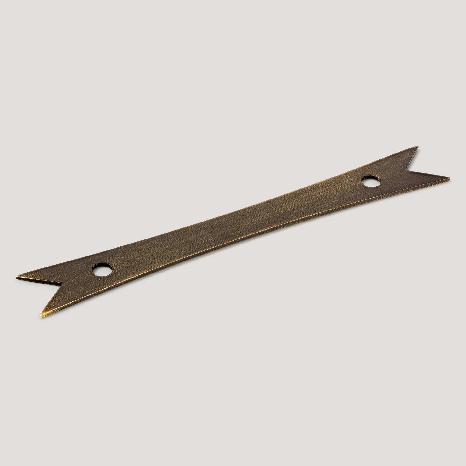 Plank Hardware 5.71" (3.78" CC) ELIZA Ribbon Pull Backplate - Antique Brass