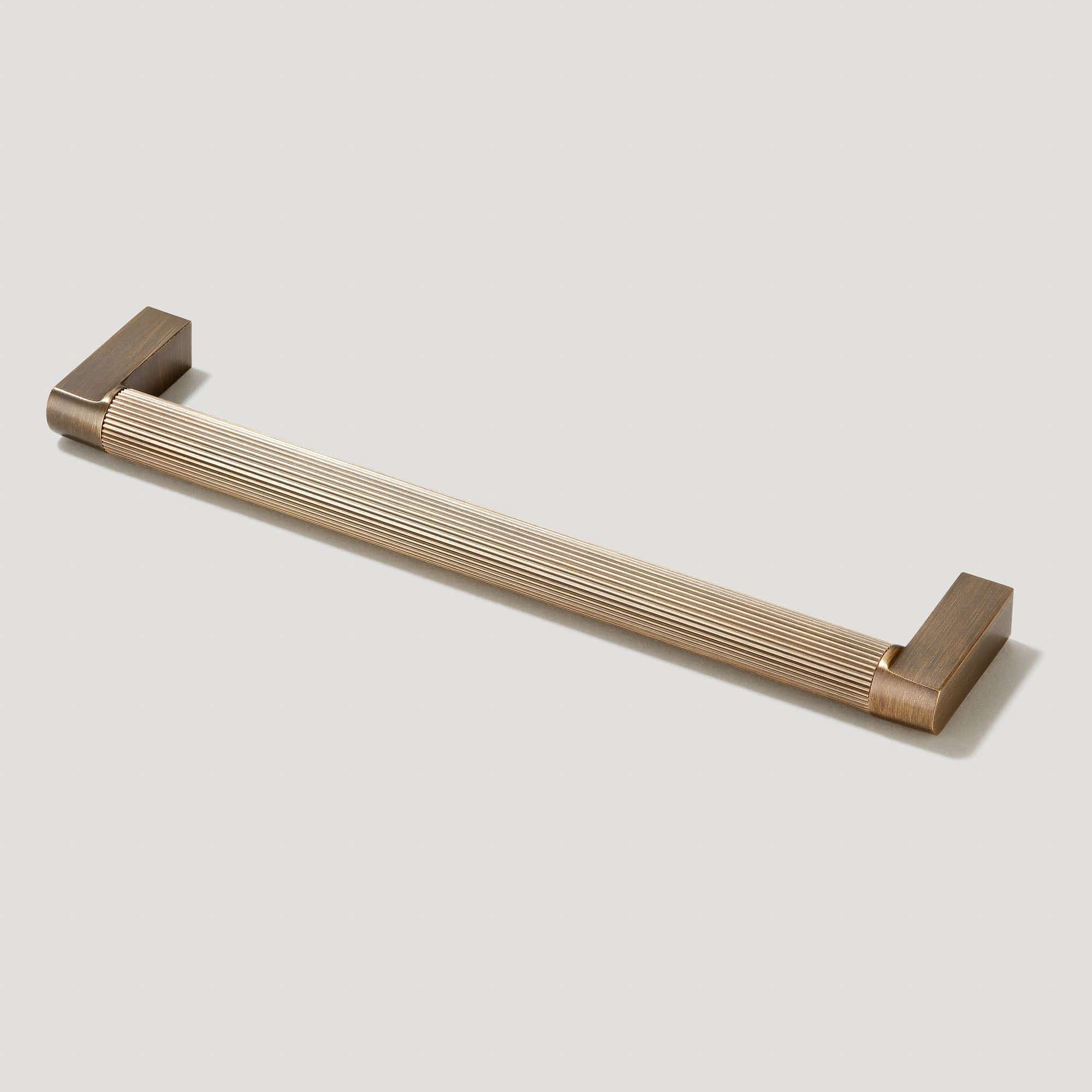 Plank Hardware 6.69'' (6.30'' CC) BECKER Grooved D-Bar Pull - Antique Brass