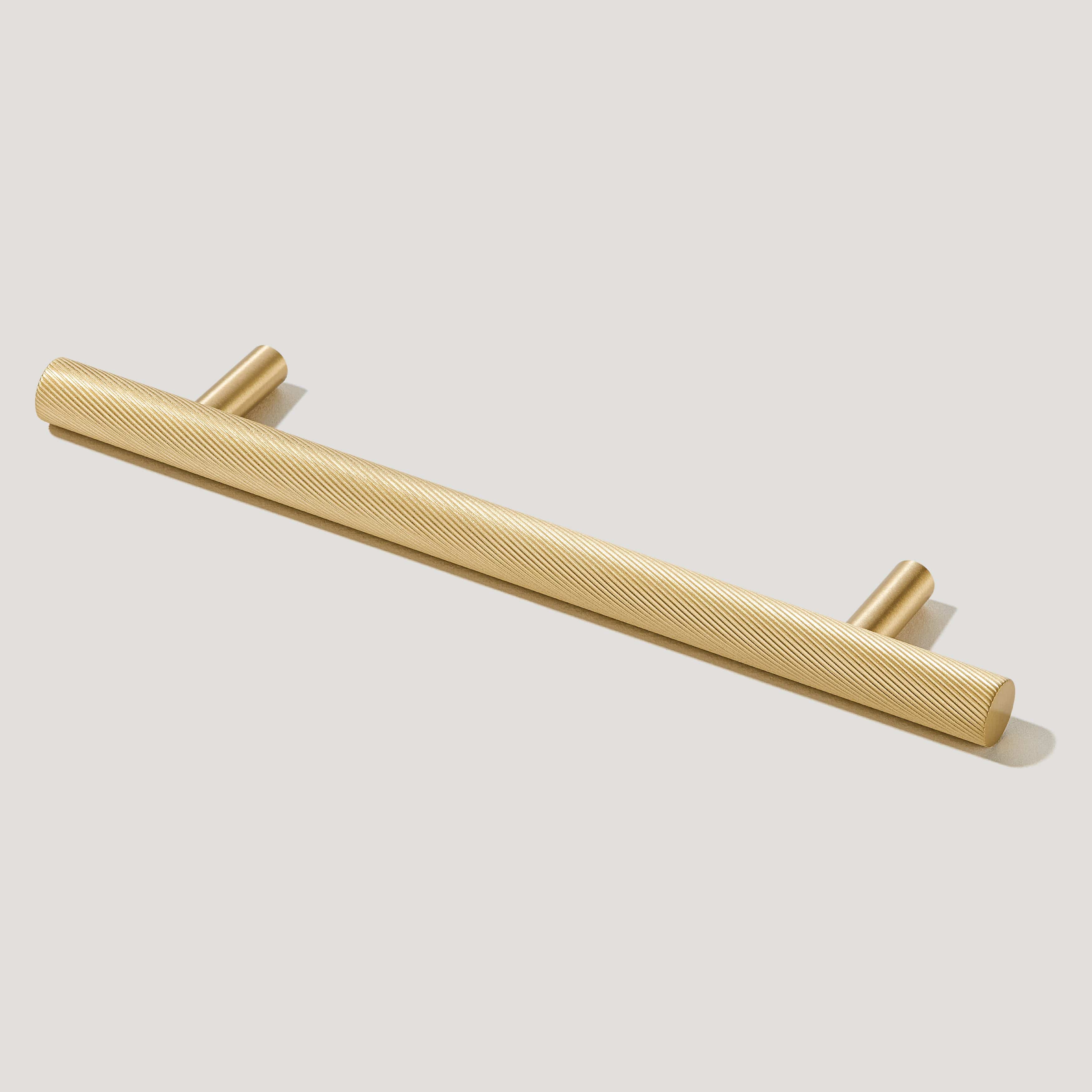Plank Hardware 8.66'' (6.30'' CC) / Handle Only SEARLE Swirled T-Bar Pull - Brass