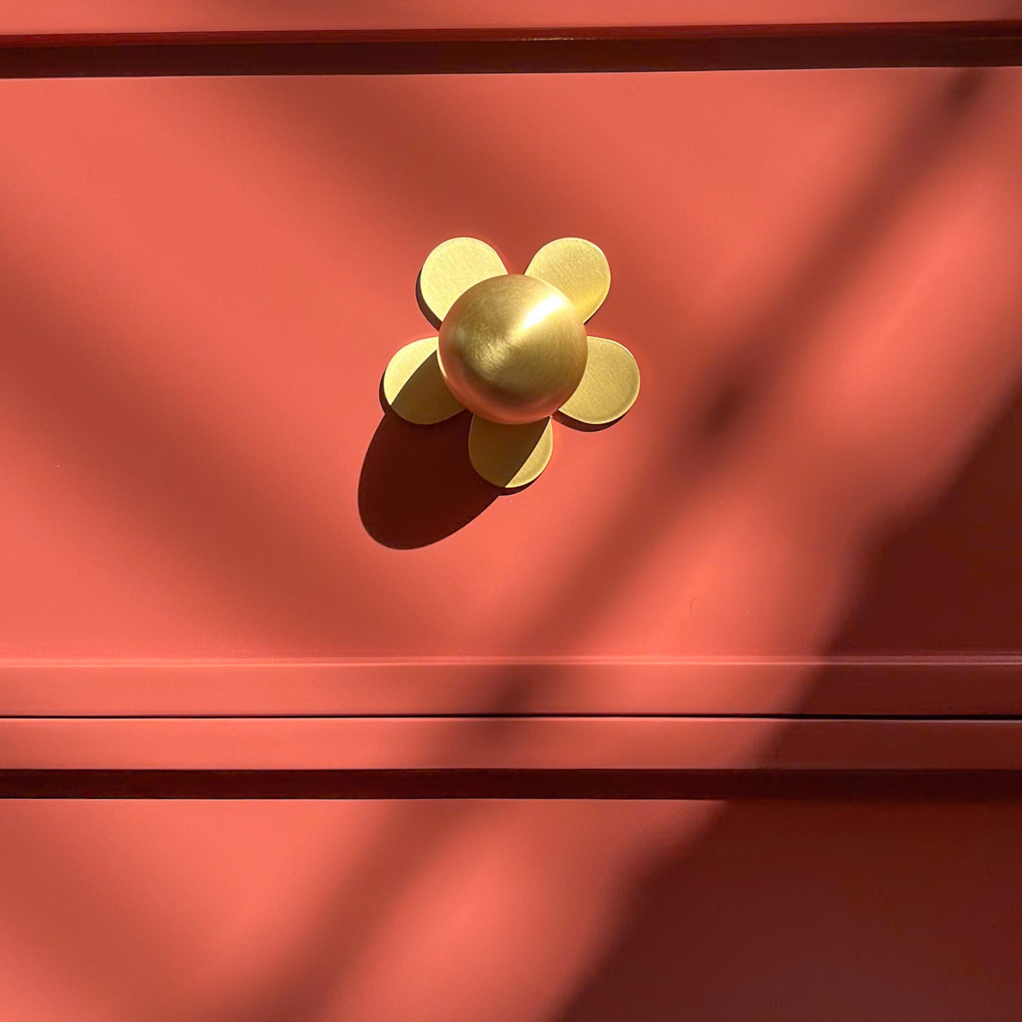 Plank Hardware ADA Flower Knob Backplate - Brass