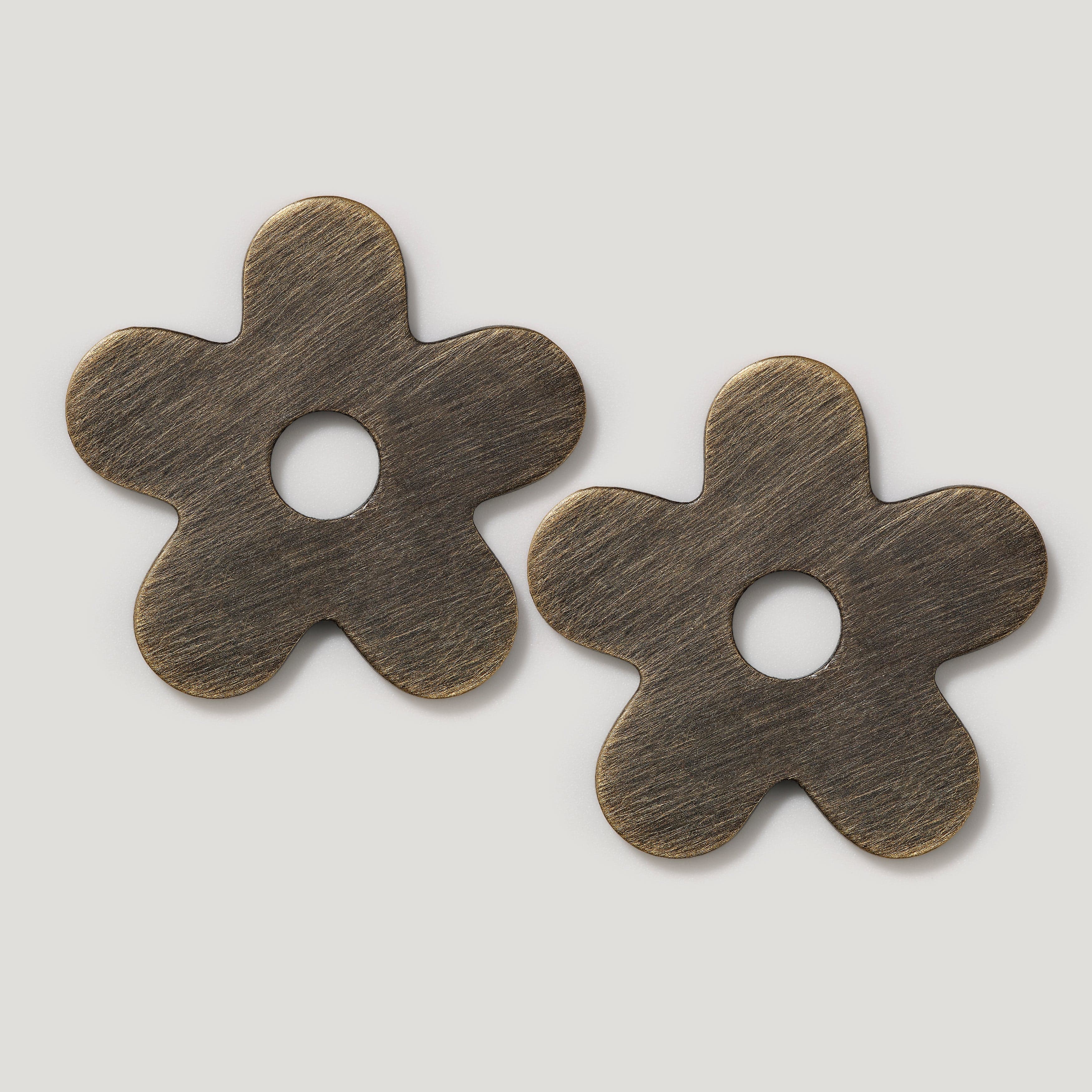 Plank Hardware ADA Pair of Small Flower Pull Backplate - Antique Brass