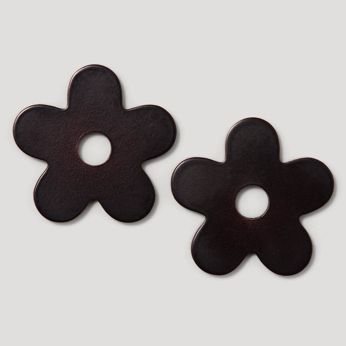 Plank Hardware ADA Pair of Small Flower Pull Backplates - Blackened Bronze