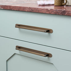 Plank Hardware BECKER Grooved D-Bar Pull - Antique Brass