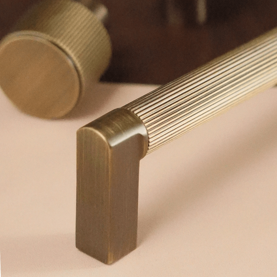 Antique Brass Grooved Cabinet Pull