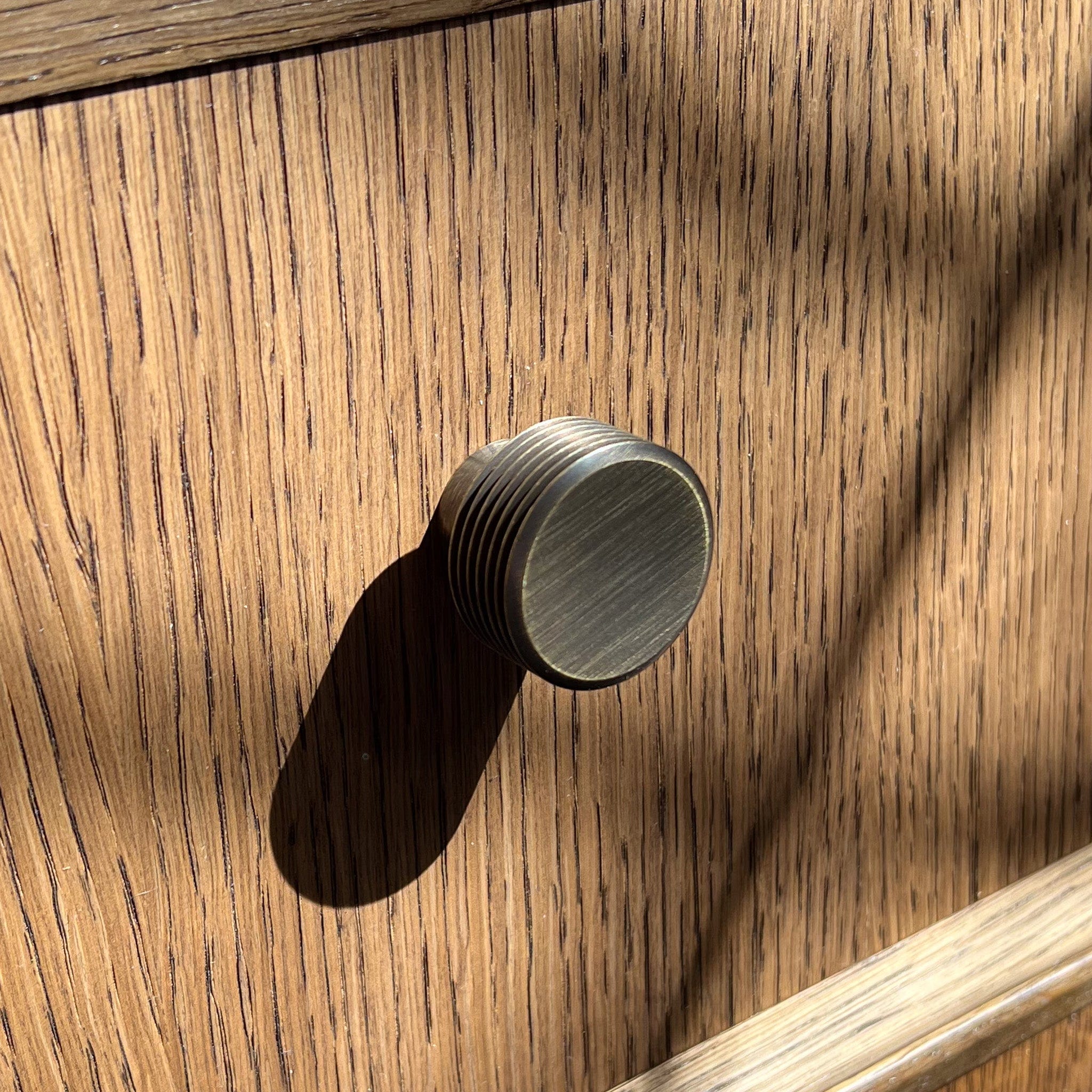 Plank Hardware BEZEL Grooved Cabinet Knob - Antique Brass