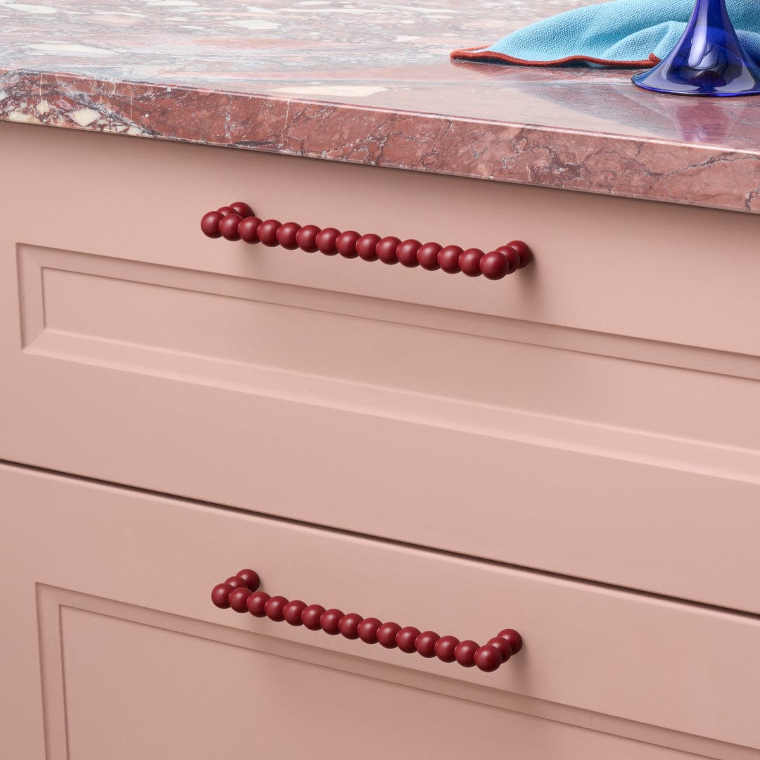 Plank Hardware BOBBIN D-Bar Pull - Burgundy