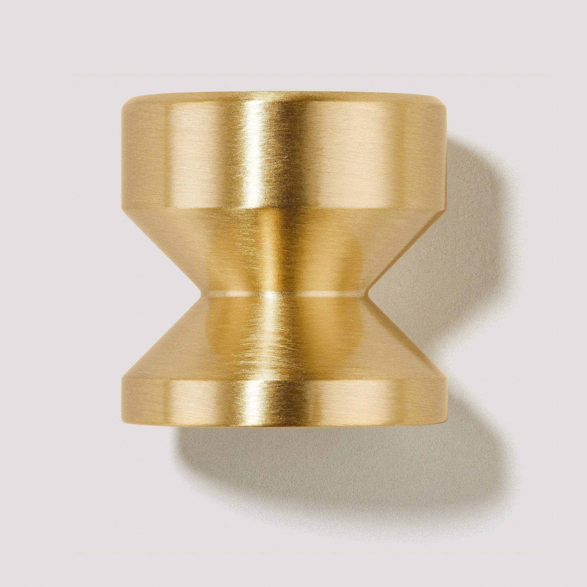 Plank Hardware FELIX Round Cabinet Knob - Brass