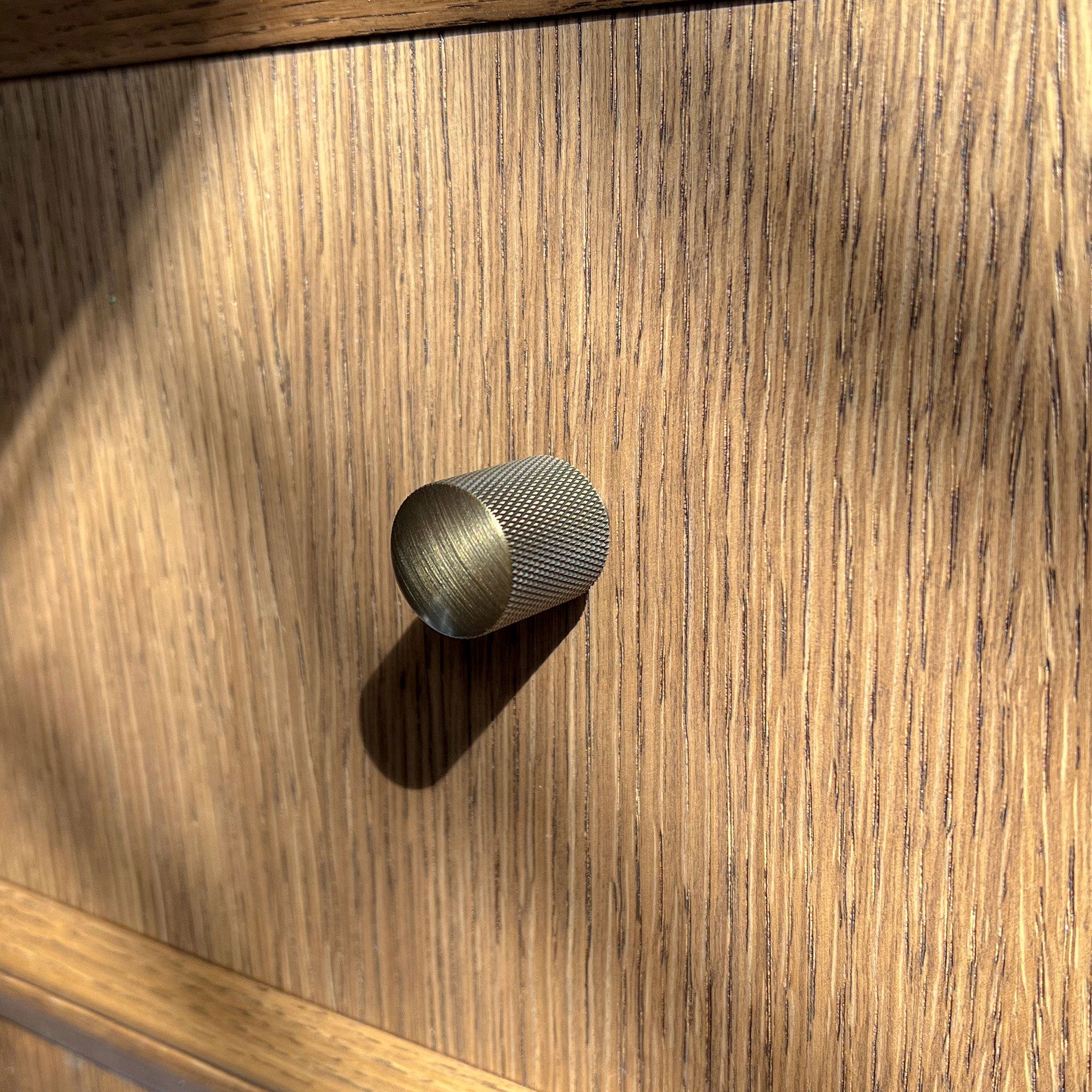 Plank Hardware FRANKLIN Knurled Button Cabinet Knob - Antique Brass