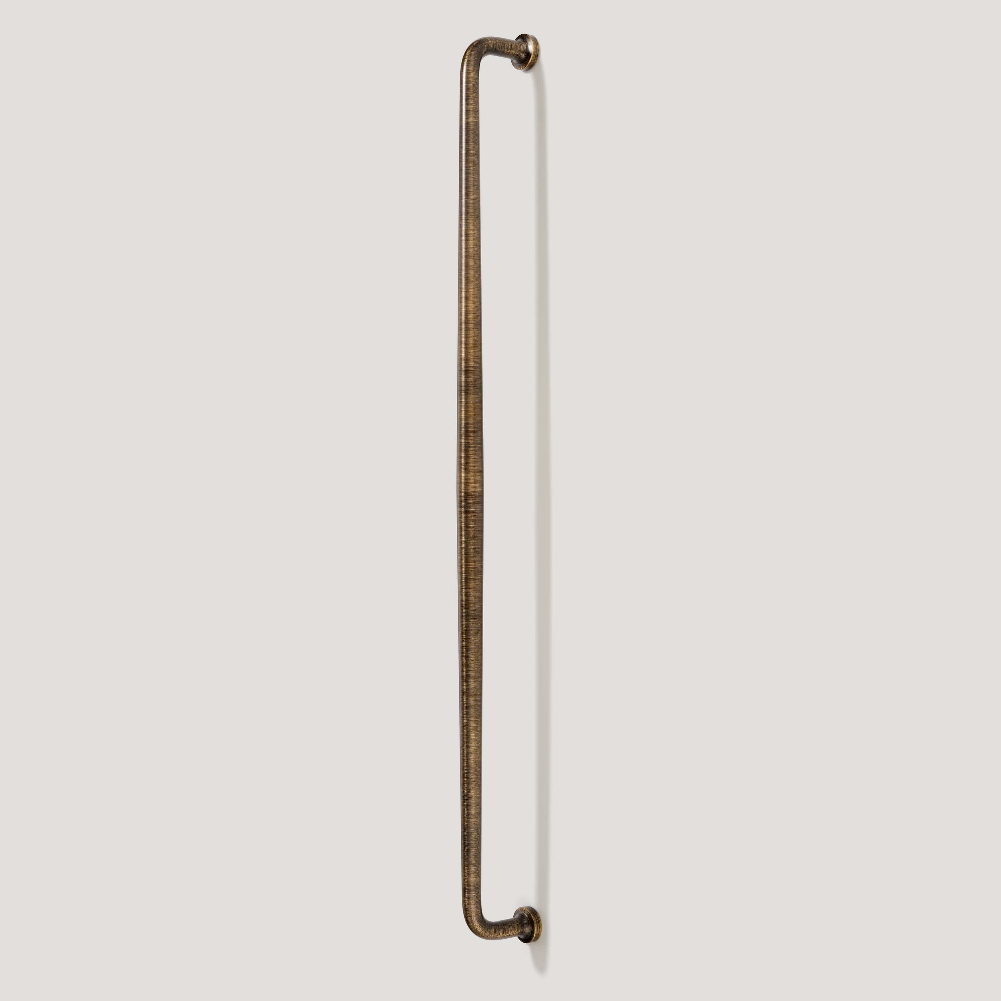 Plank Hardware GRAYSON 18.7" Heavyweight Pull - Antique Brass
