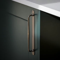 Plank Hardware GRAYSON Traditional D-Bar Pull - Antique Brass