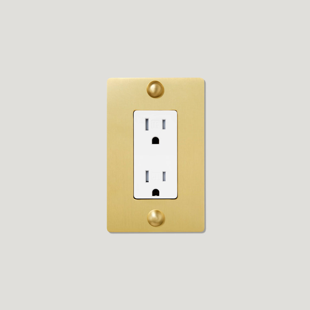 JASPER 1G 15A Outlet - Brass