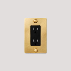 Plank Hardware JASPER 1G 15A Outlet - Heritage Brass