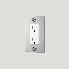 Plank Hardware JASPER 1G 15A Outlet - Polished Nickel