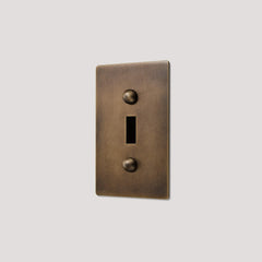 Plank Hardware JASPER 1G Toggle/Dimmer Plate - Antique Brass