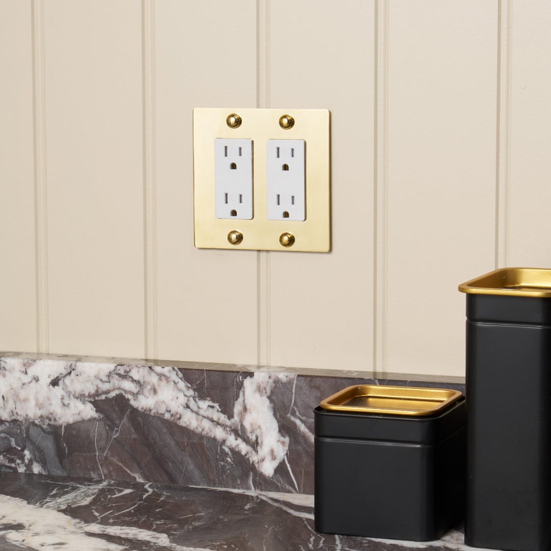 JASPER 2G Toggle Switch & Outlet | Antique Brass – Plank Hardware