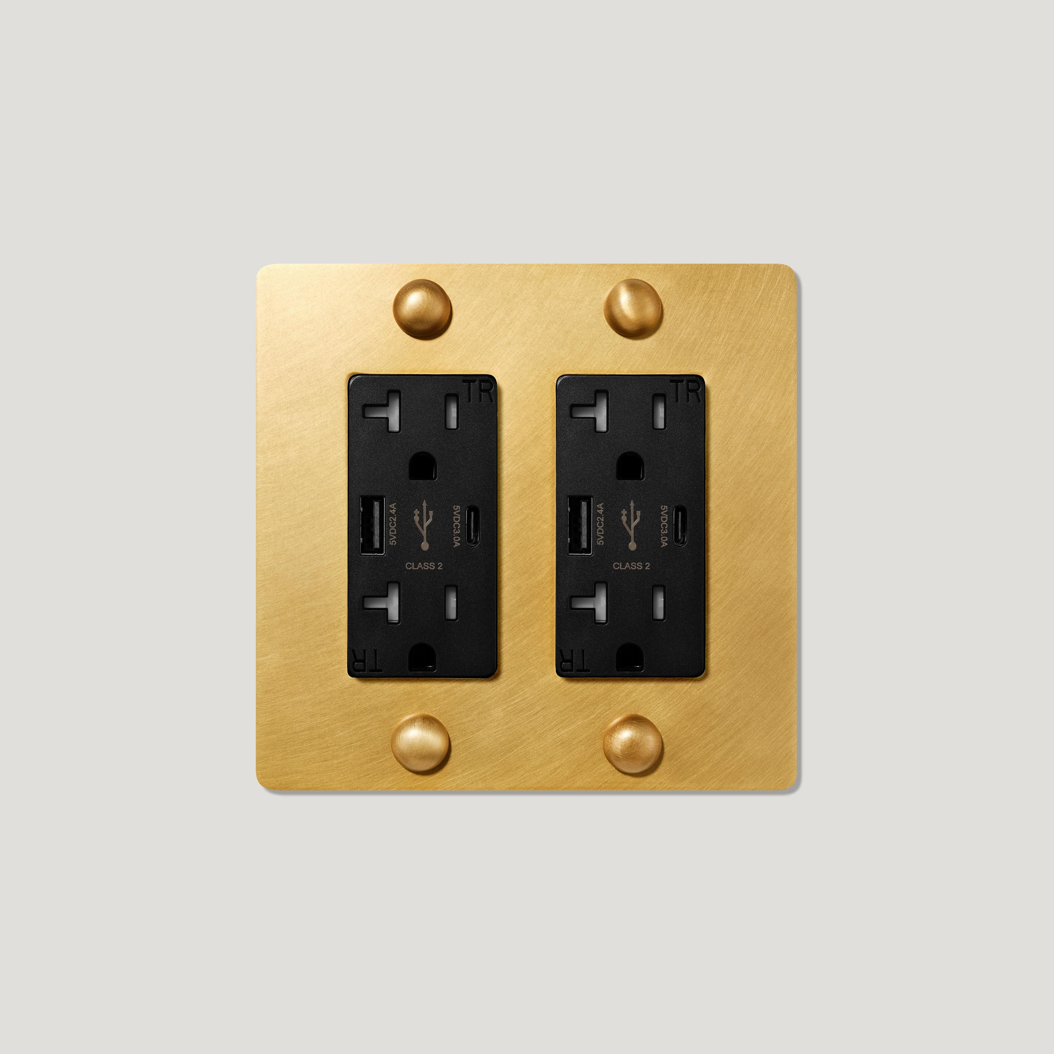 Plank Hardware JASPER 2G 20A USB Outlet - Heritage Brass