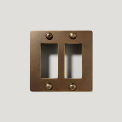 Plank Hardware JASPER 2G Universal Plate - Antique Brass