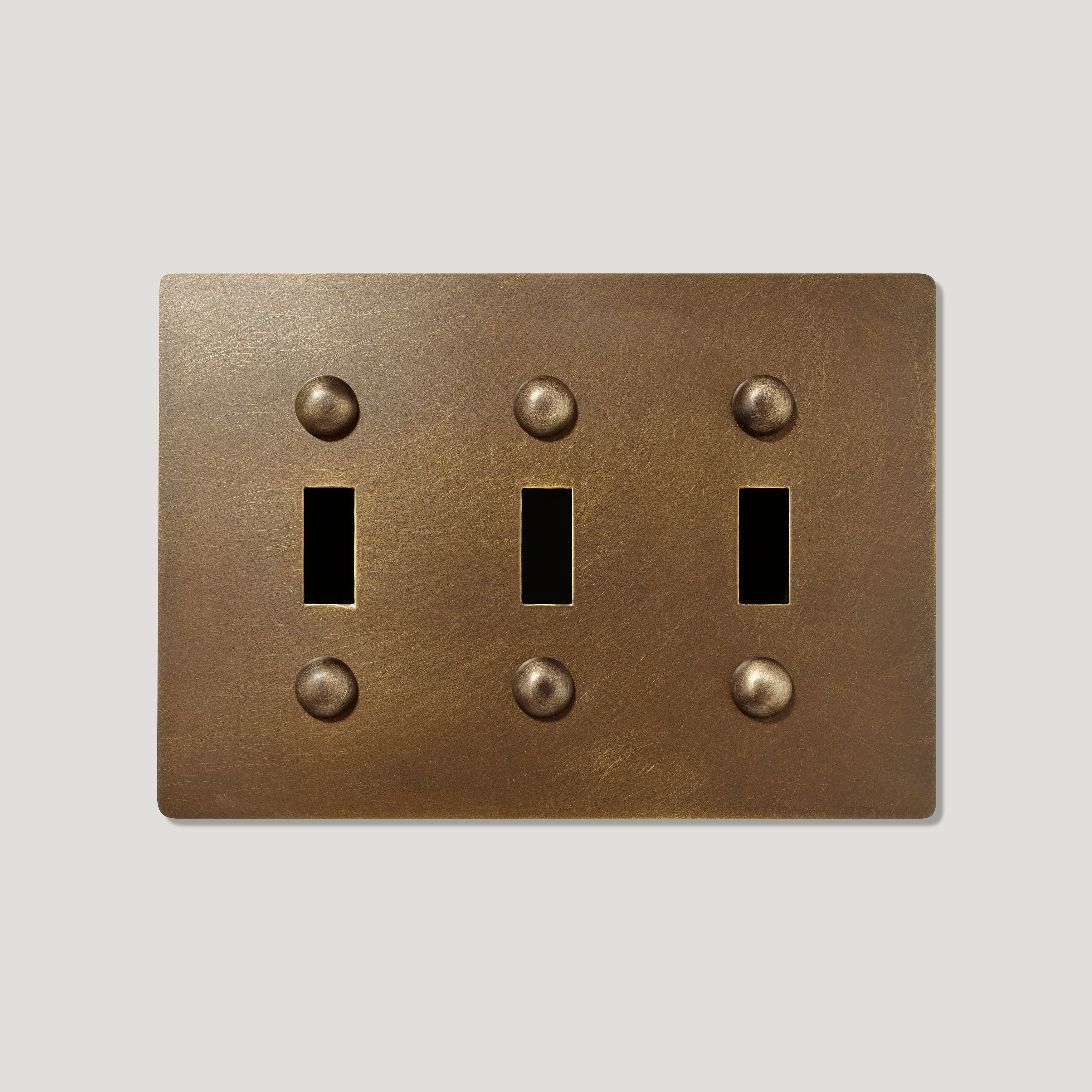 Plank Hardware JASPER 3G Toggle/Dimmer Plate - Antique Brass