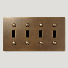 Plank Hardware JASPER 4G Toggle/Dimmer Plate - Antique Brass