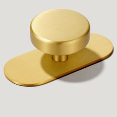 Plank Hardware Knob with Backplate HUDSON Shaker Cabinet Knob - Brass