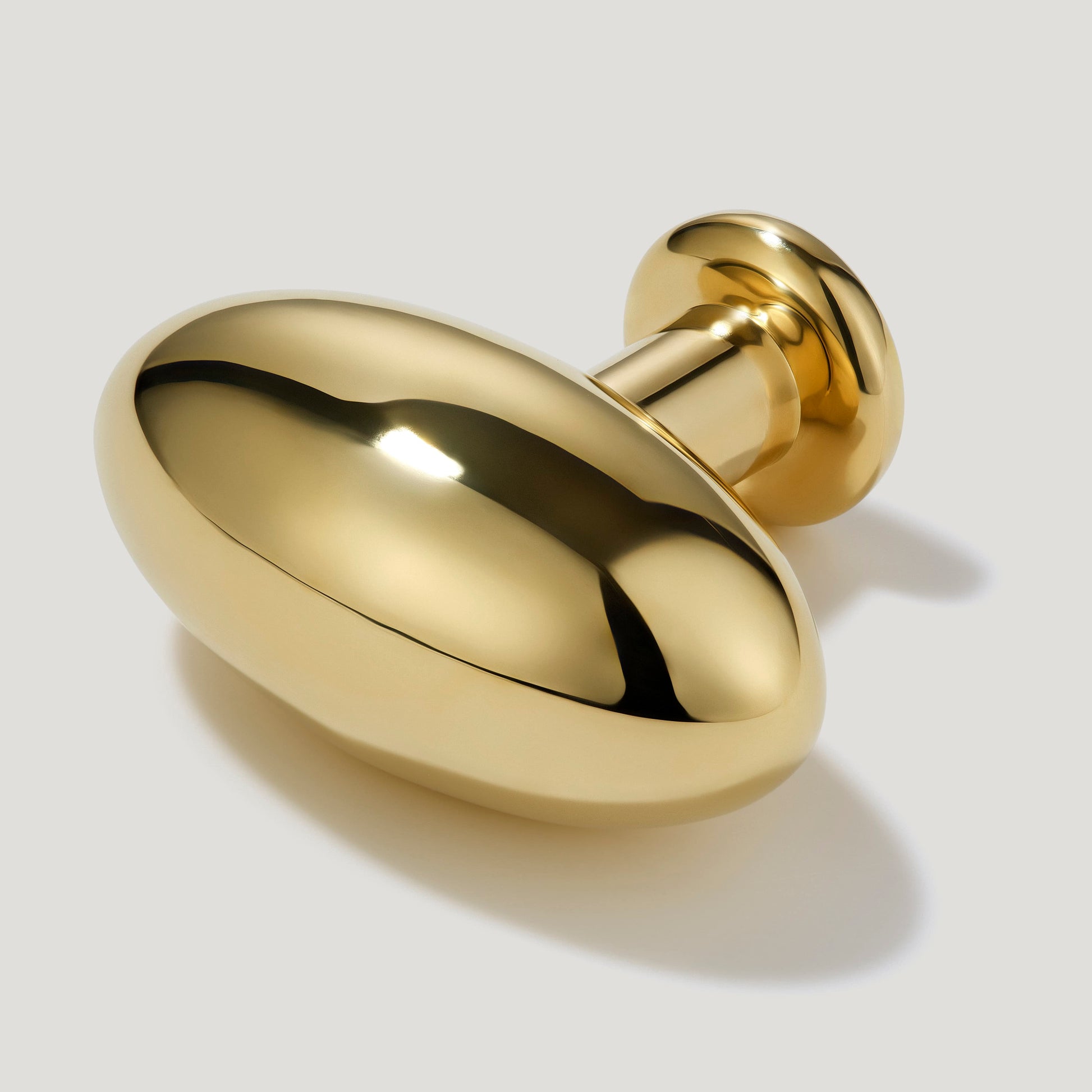 Plank Hardware PEYTON Shaker Knob - Unlacquered Brass