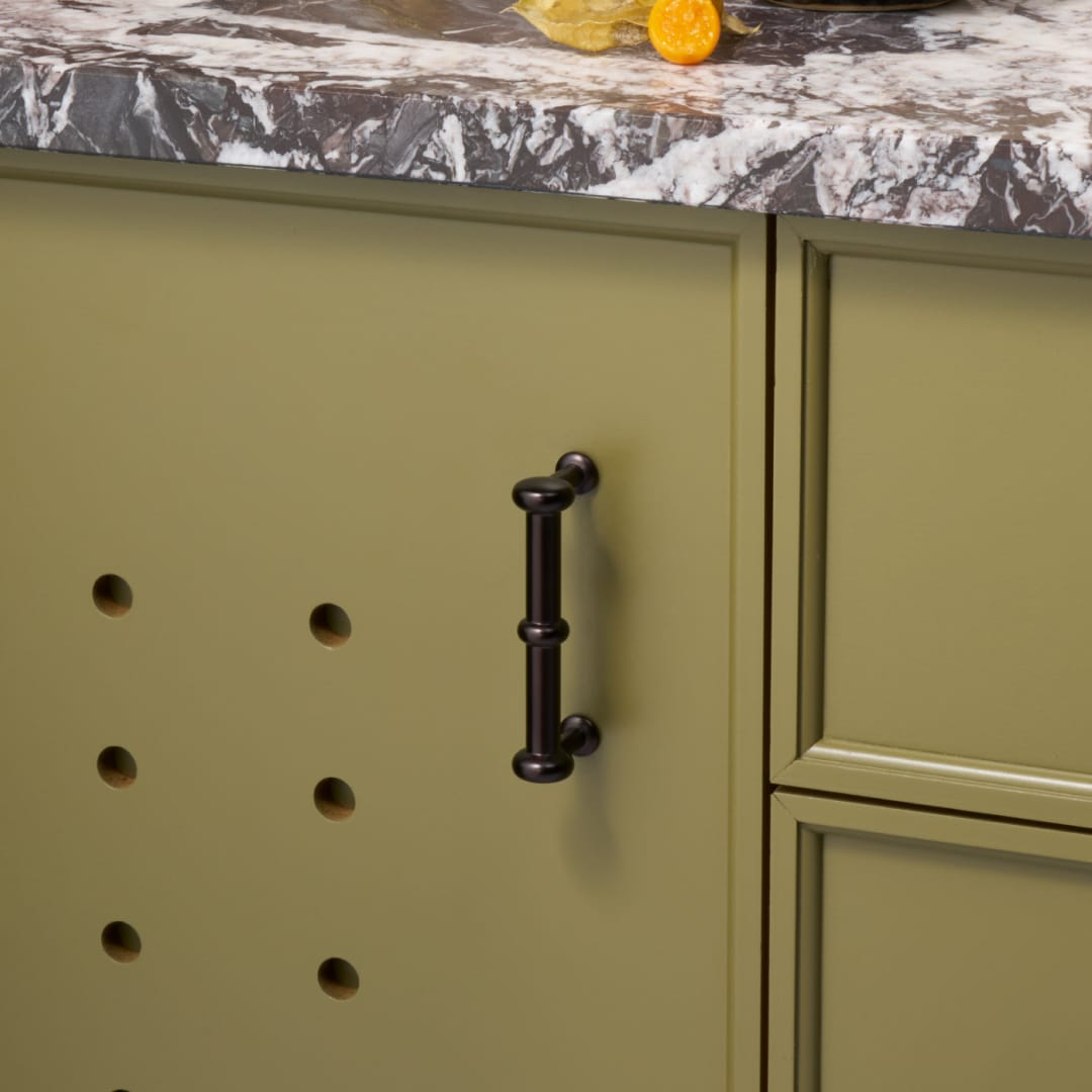 Plank Hardware PEYTON Traditional D Bar Pull - Blackened Bronze