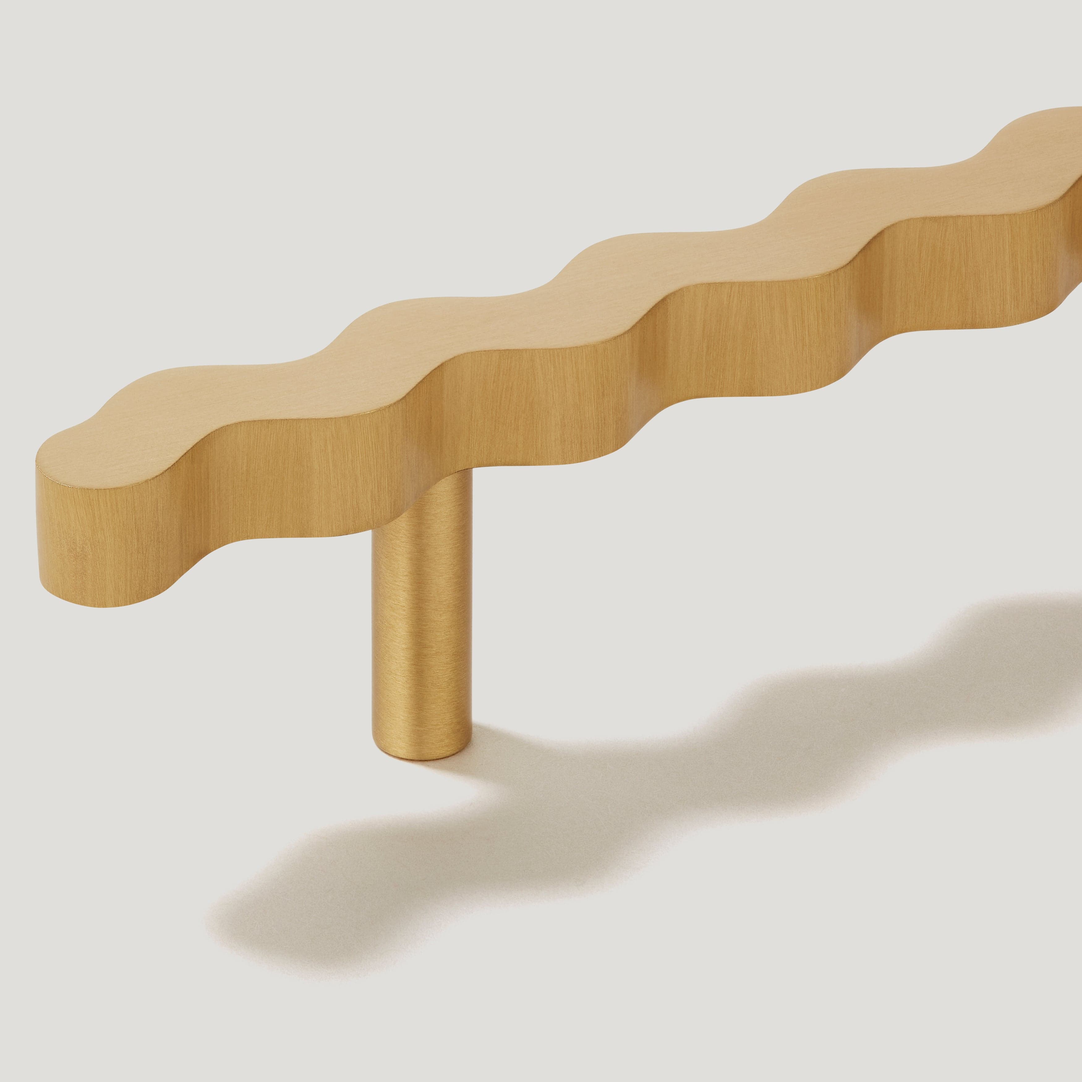 Plank Hardware SQUIGGLE T Bar Pull - Brass