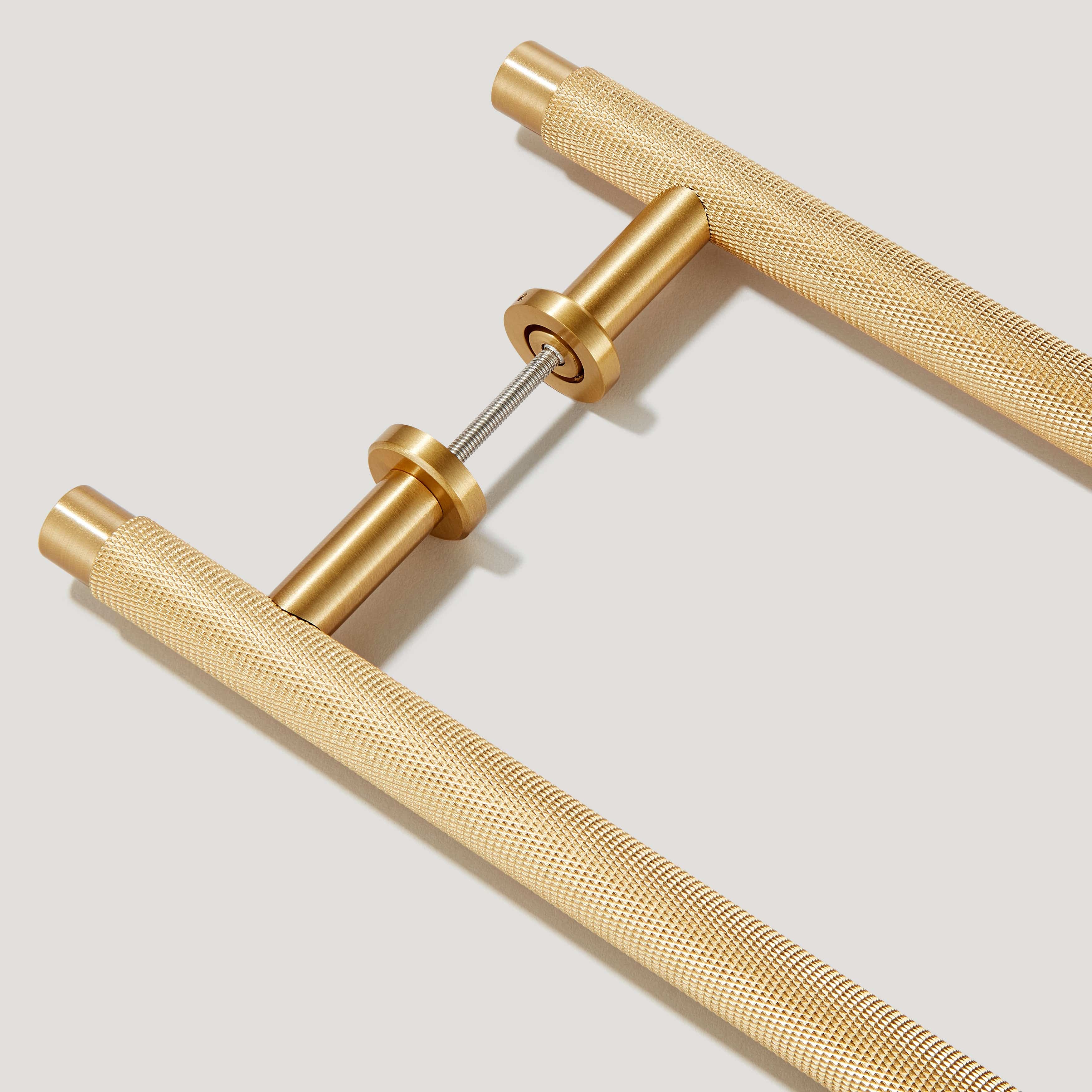 Plank Hardware STURDY Back to Back Pull Fitting - Brass