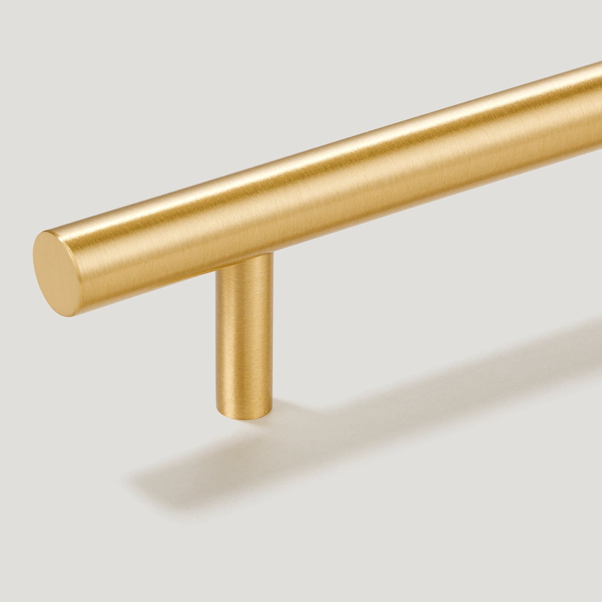 Plank Hardware WATT T-Bar Pull - Brass